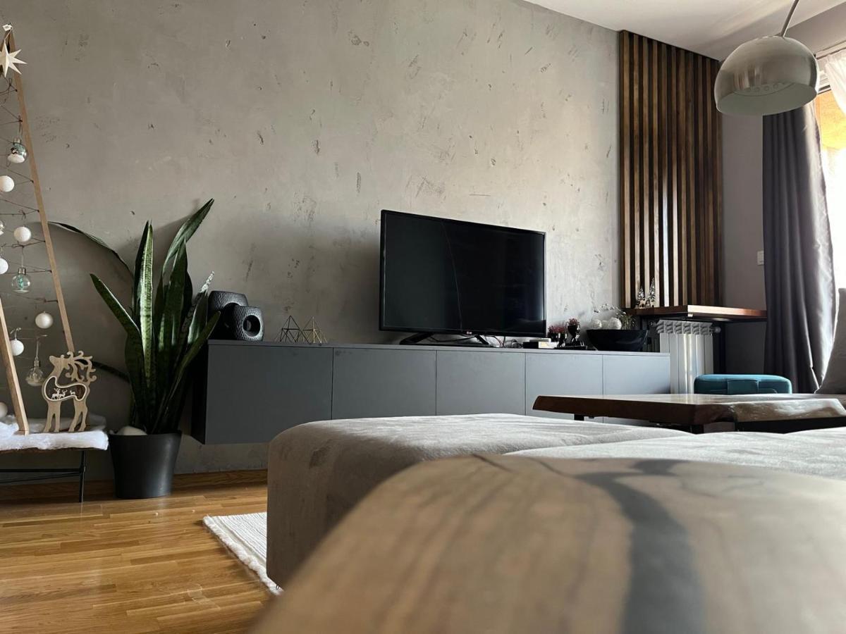 Porta Leks Apartment, Self Check-In, Own Parking Skopje Exterior photo