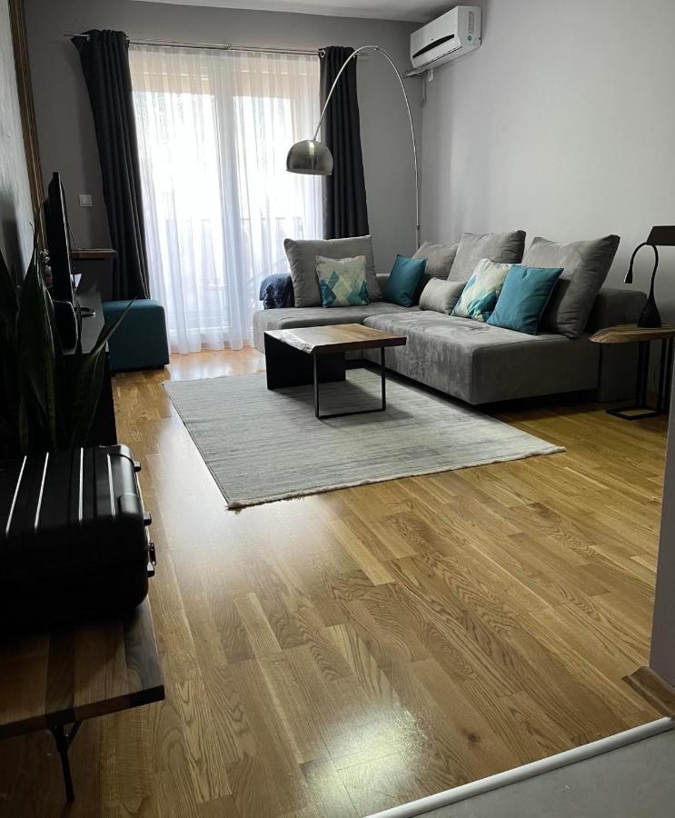 Porta Leks Apartment, Self Check-In, Own Parking Skopje Exterior photo
